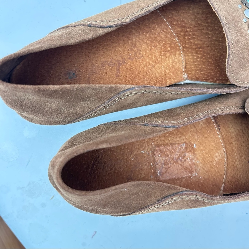 Free People Brown Suede Embellished Cherokee Moccasins Size 41 10.5 NWOB - Picture 6 of 10